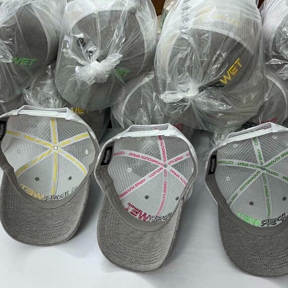 SUPER WET Trucker Hat | Snapback | Gray/White Mesh | Unisex - Picture 4 of 4